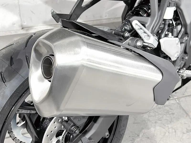 Kawasaki Ninja ZX-4R (2024 - 26) (3)