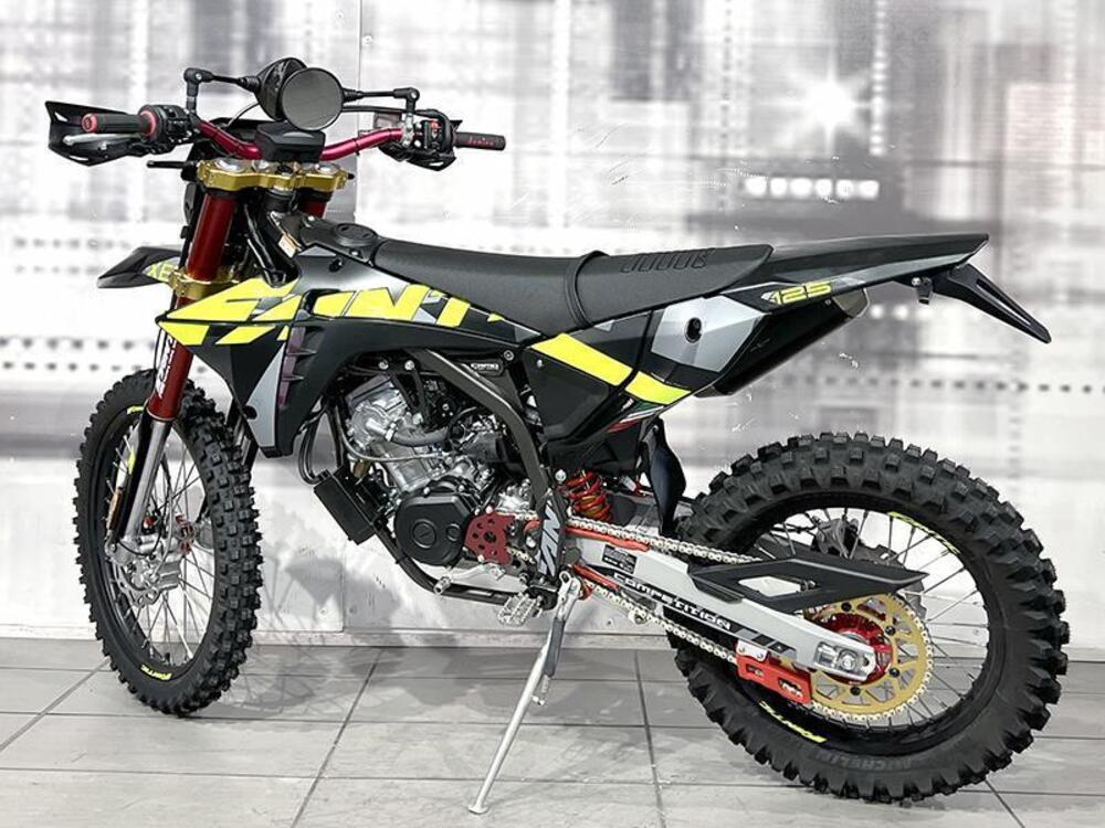 Fantic Motor XEF 125 Competition (2025) (2)