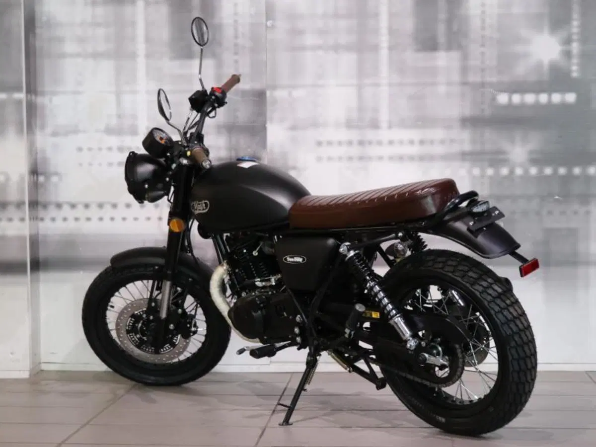 Mash Italia Two Fifty 250 (2021 - 25) (2)