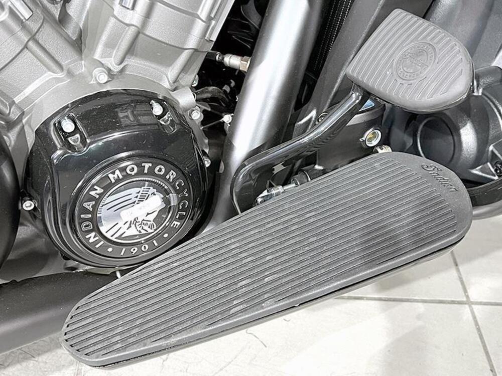 Indian Pursuit 1768 Dark Horse (2022 - 25) (4)