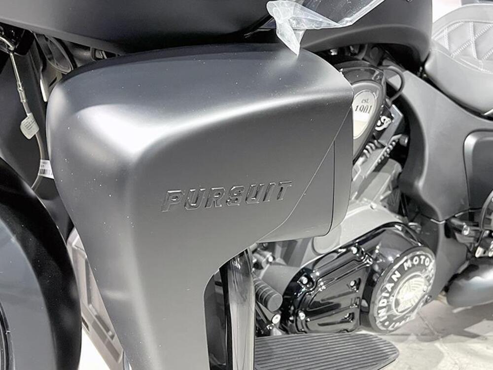 Indian Pursuit 1768 Dark Horse (2022 - 25) (5)