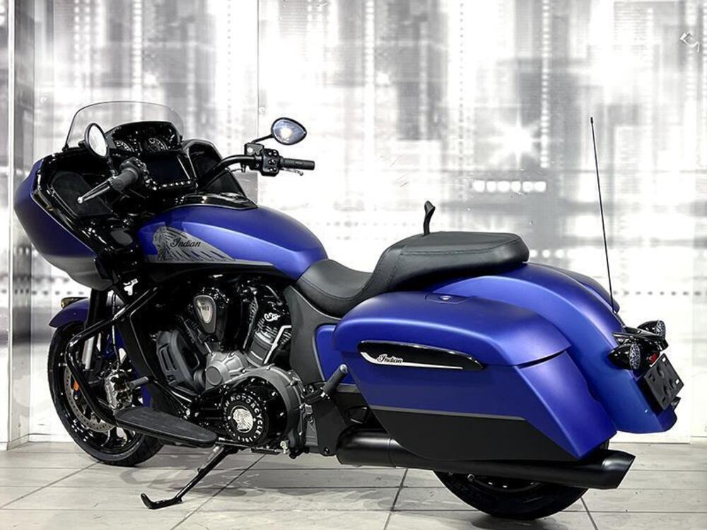 Indian Challenger 1768 Dark Horse (2021 - 25) (2)