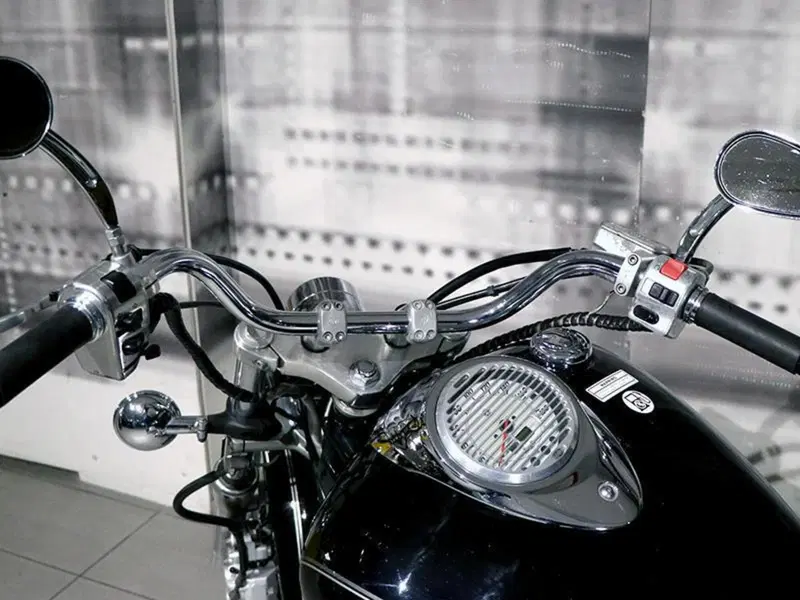 Yamaha XVS 1100 Drag Star (1999 - 06) (5)