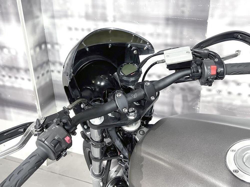 Yamaha FZS 600 Fazer (2002 - 03) (5)