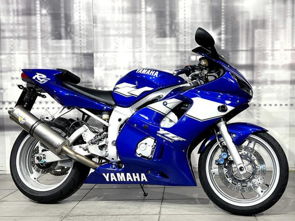 Yamaha YZF R6 (1999 - 00)