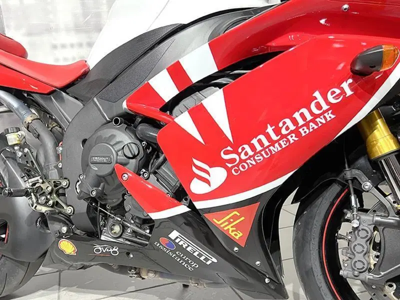 Yamaha YZF R1 (2006 - 07) (4)