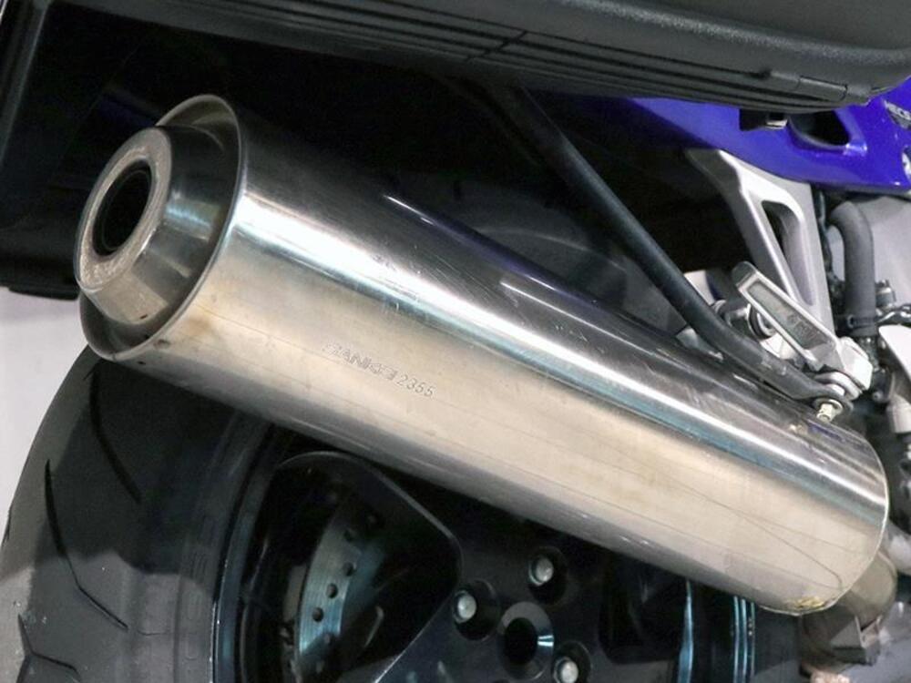 Honda VFR 800 (1998 - 01) (4)