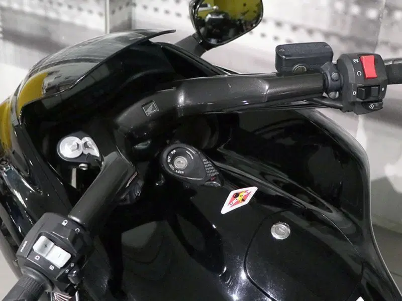 Honda DN-01 (5)
