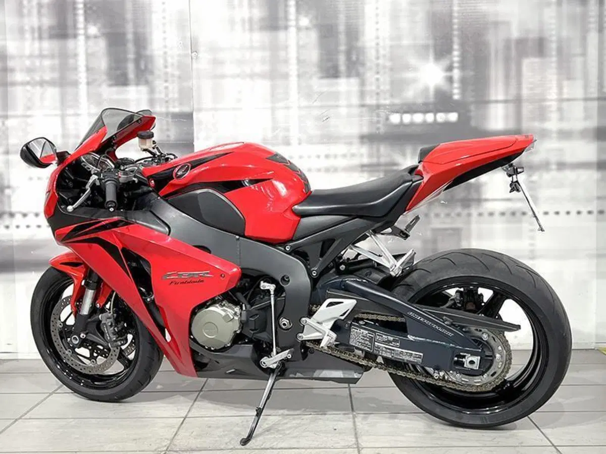 Honda CBR 1000 RR Fireblade (2012 - 16) (2)