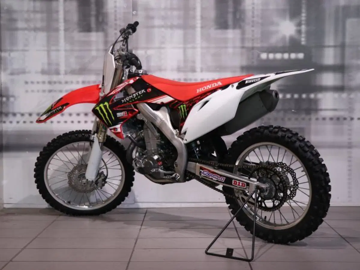Honda CRF 450R (2010 - 11) (2)