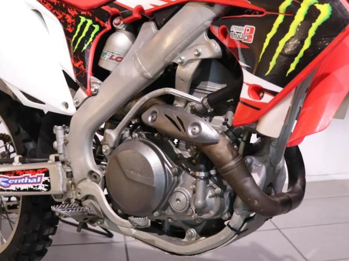 Honda CRF 450R (2010 - 11) (3)