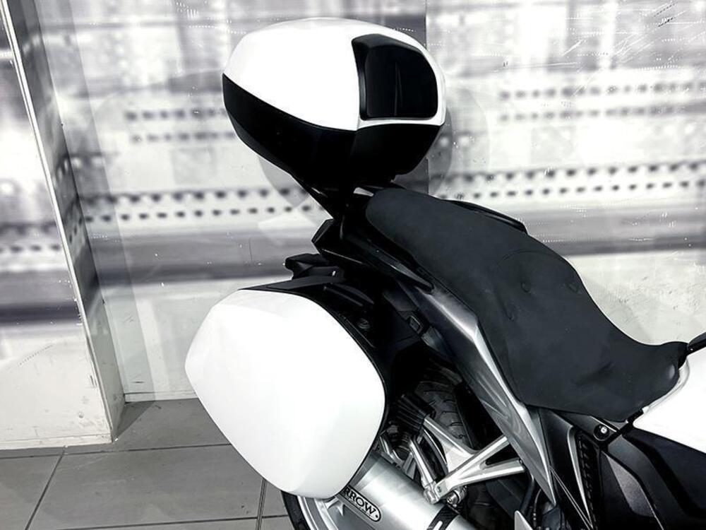 Honda VFR 1200 F ABS (2009 - 16) (4)