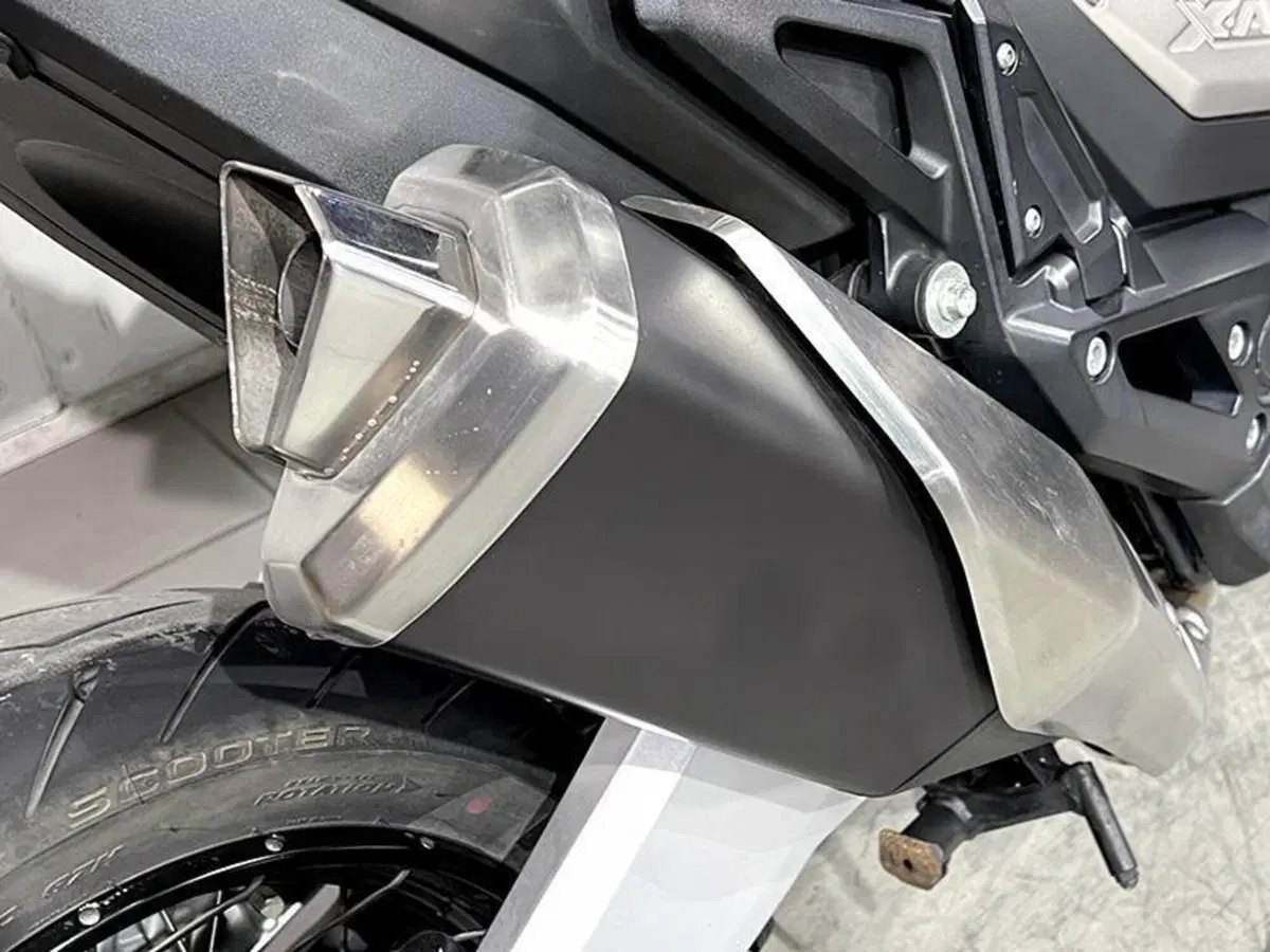 Honda X-ADV 750 (2017) (3)