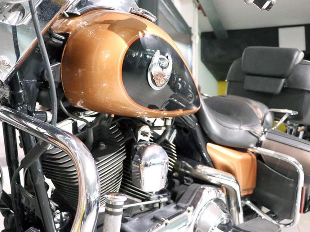 Harley-Davidson 1584 Road King (2006 - 07) - FLHR (4)