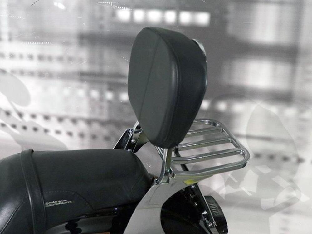 Harley-Davidson 883 (2006 - 07) - XL (3)