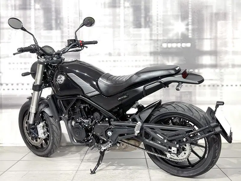 Benelli Leoncino 500 (2021 - 25) (2)