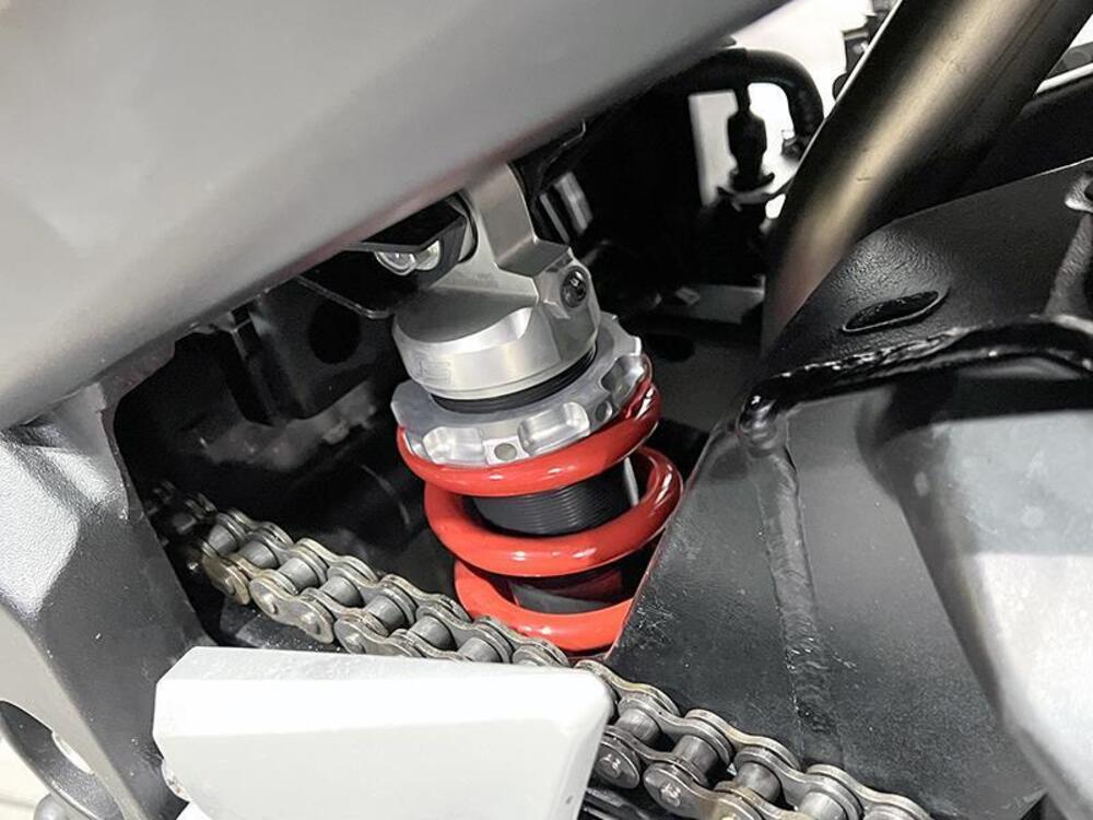 Suzuki GSR 600 (2006 - 11) (4)