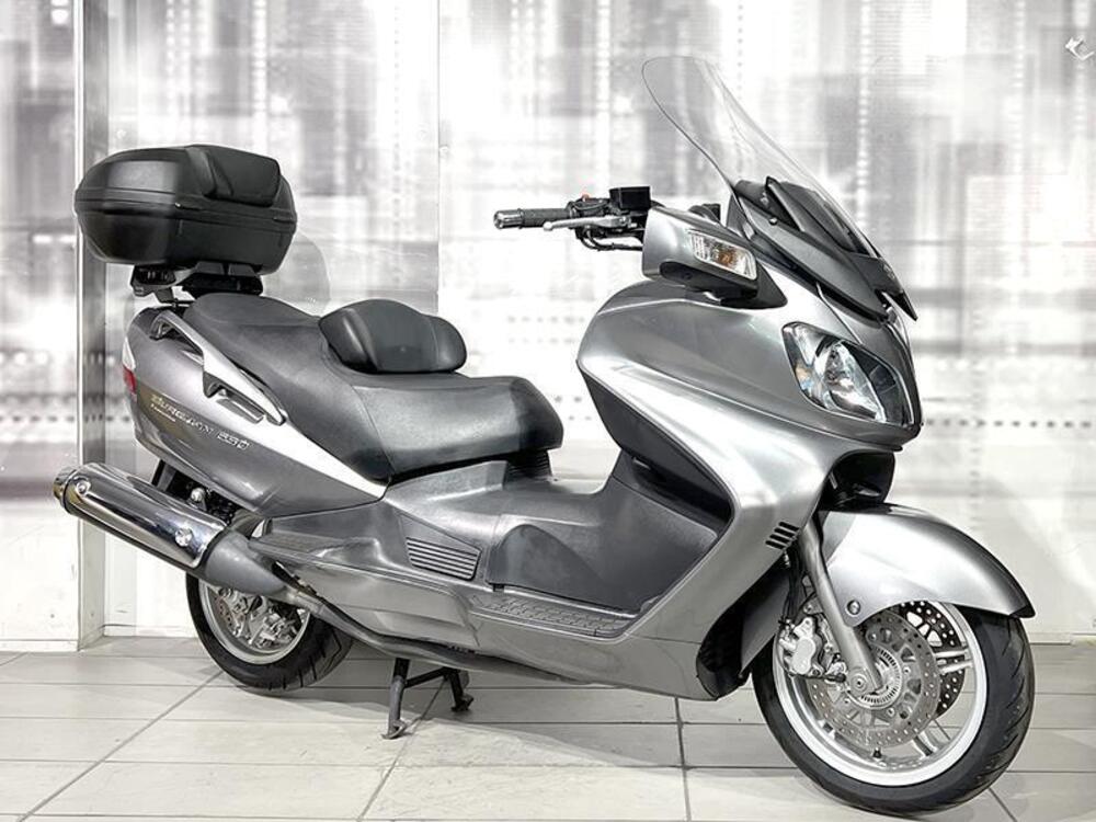 Suzuki Burgman AN 650 Executive ABS (2006 - 12)