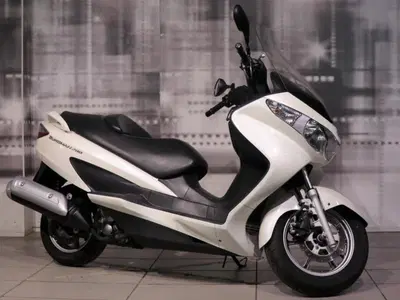 Suzuki Burgman UH 200 (2006 - 12) usata