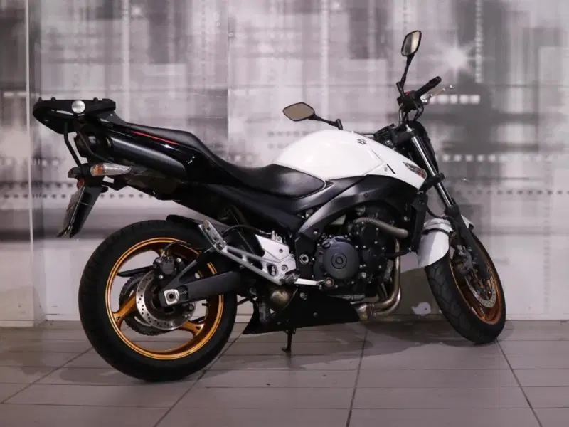 Suzuki GSR 600 (2006 - 11)