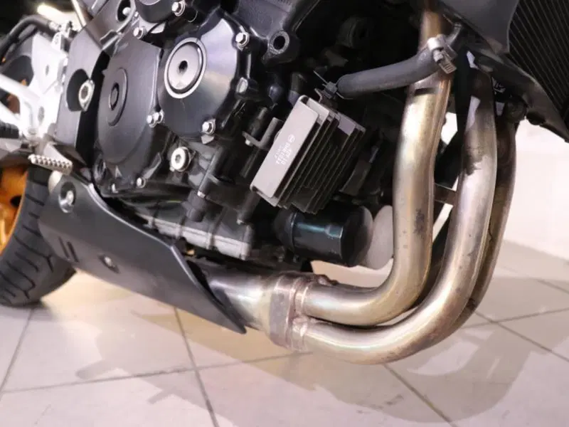 Suzuki GSR 600 (2006 - 11) (5)