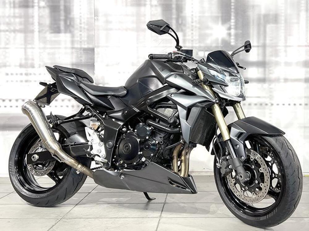 Suzuki GSR 750 (2010 - 15)