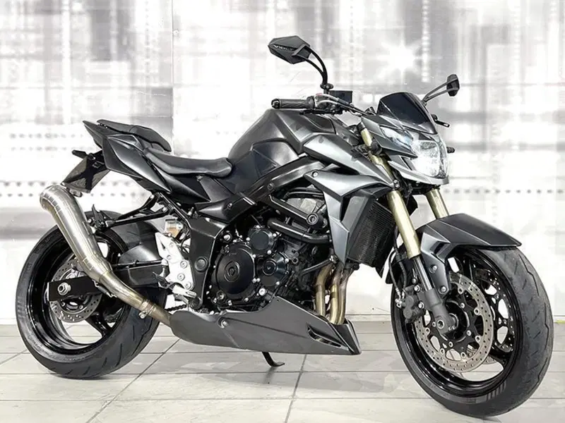 Suzuki GSR 750 (2010 - 15)