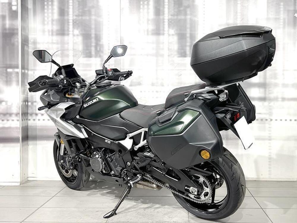 Suzuki GSX-S1000 (2021 - 25) (2)