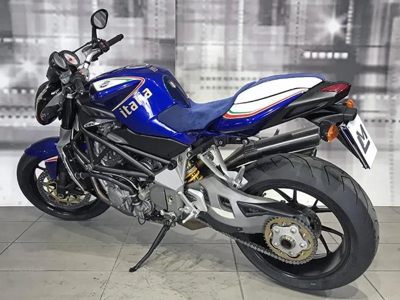 MV Agusta Brutale 910 R (2006 - 11) (2)