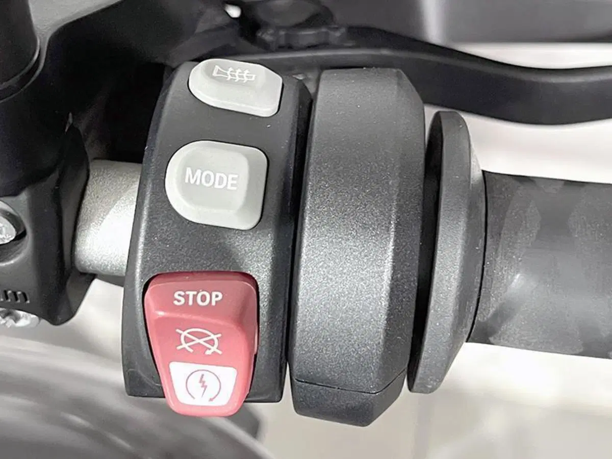Bmw R 1200 R (2015 - 16) (4)