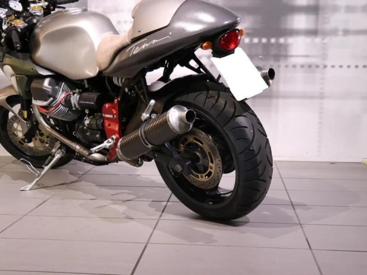 Moto Guzzi V11 Le Mans Tenni (2002 - 03) (4)