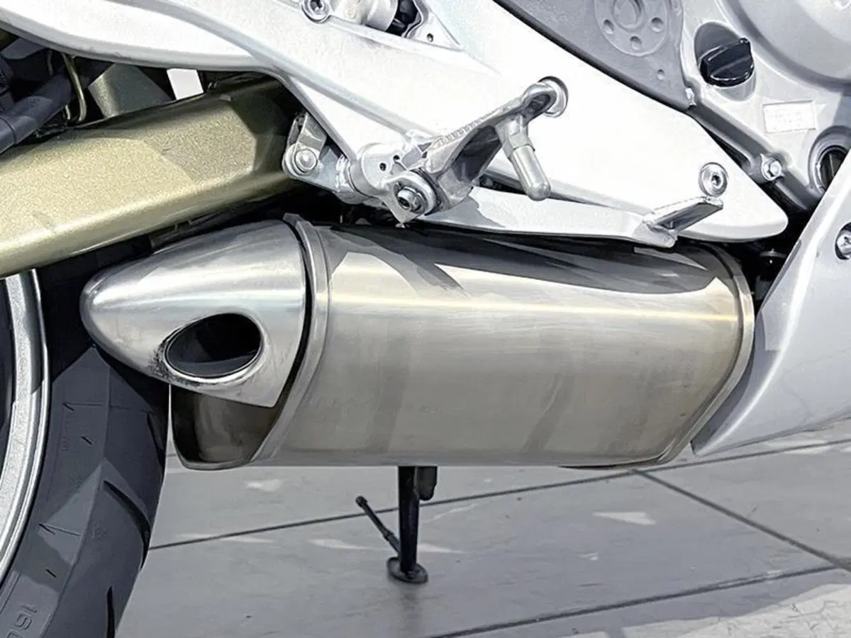 Kawasaki ER-6F (2006 - 08) (4)