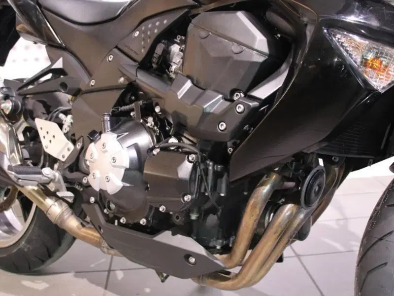Kawasaki Z 1000 (2007 - 09) (3)