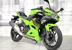 Kawasaki Ninja 400 (2023) usata