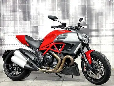 Ducati Diavel 1200 (2010 - 13) usata