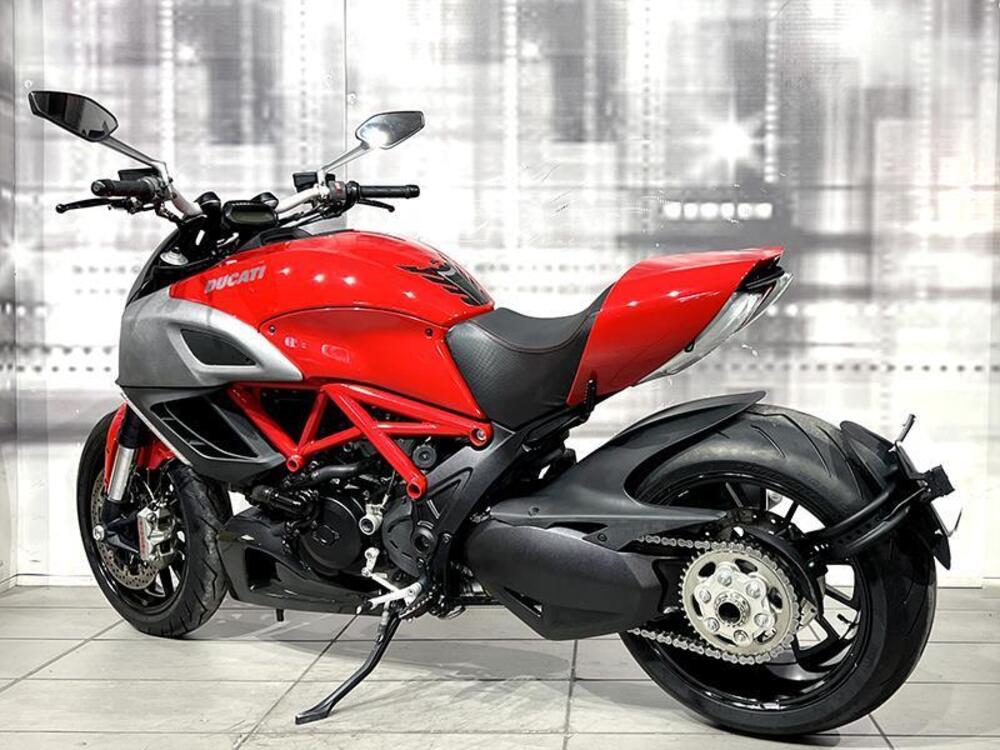 Ducati Diavel 1200 (2010 - 13) (2)