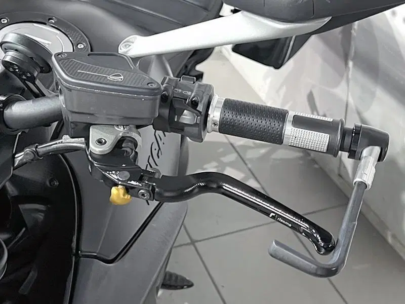 Ducati Diavel 1200 (2010 - 13) (3)