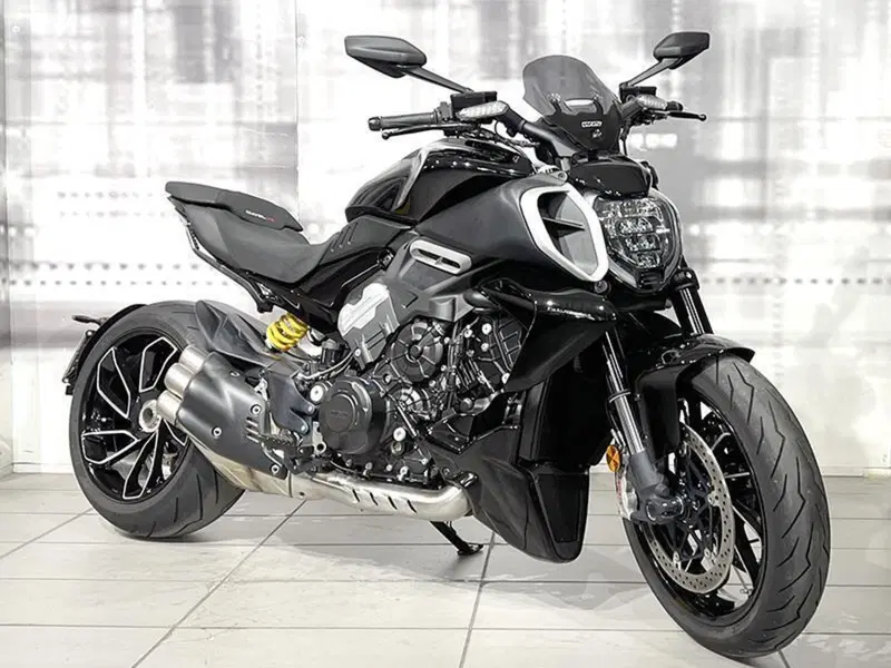 Ducati Diavel V4 (2023 - 26)