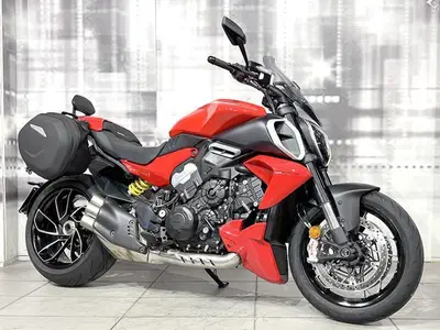 Ducati Diavel V4 (2023 - 26) usata