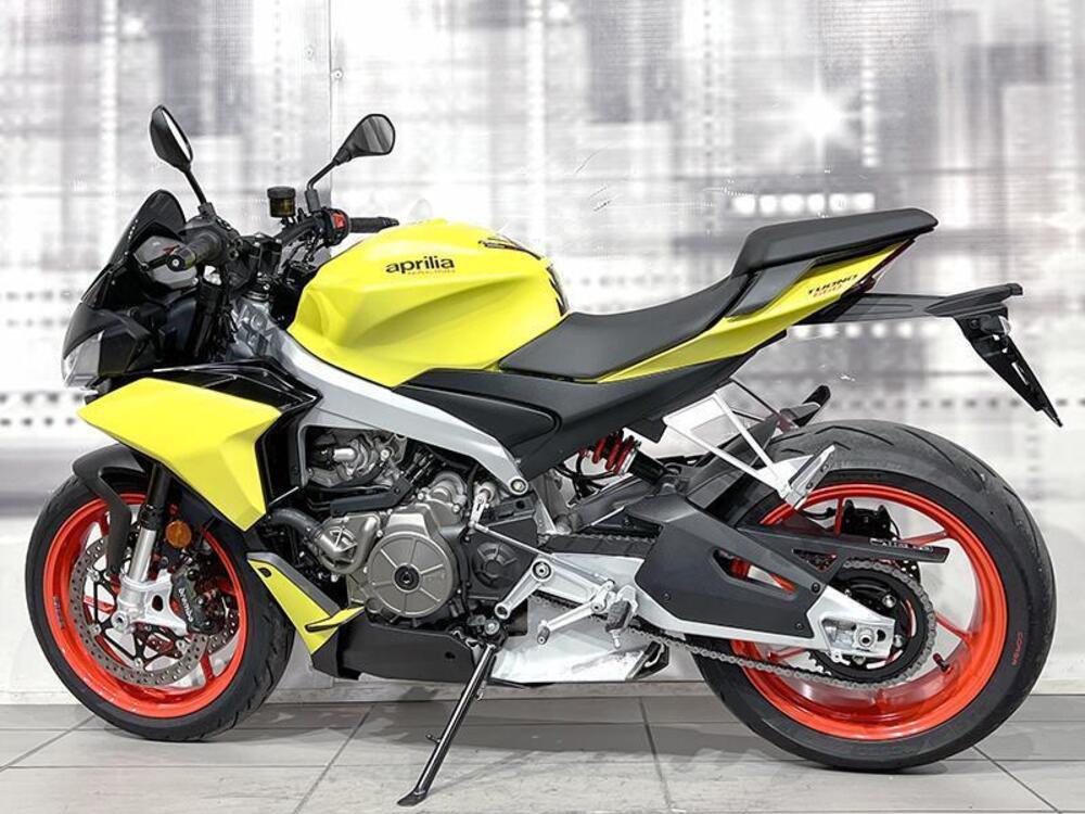 Aprilia Tuono 660 (2021 - 25) (2)