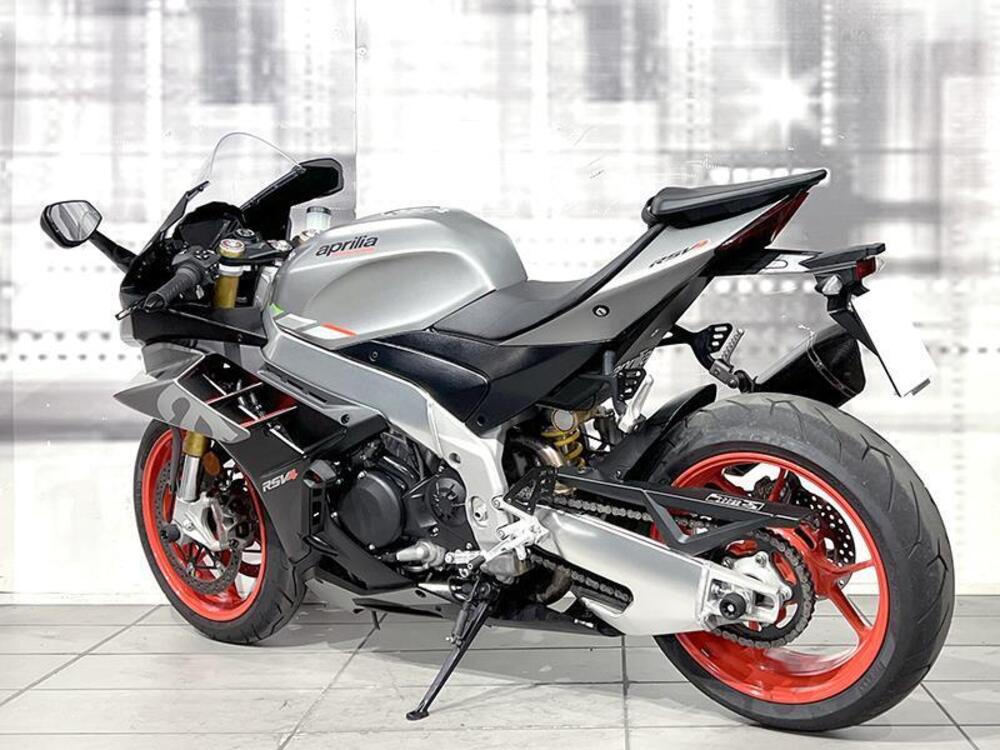 Aprilia RSV4 1100 (2021 - 24) (2)