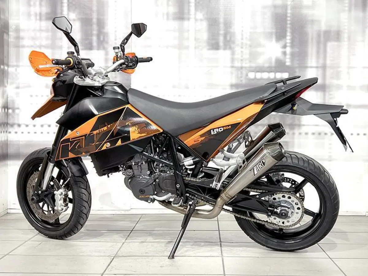 KTM 690 Supermoto (2007 - 12) (2)