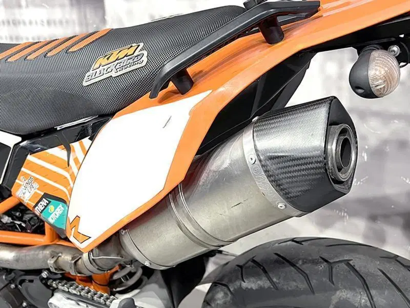 KTM 690 SMC (2008- 11) (3)