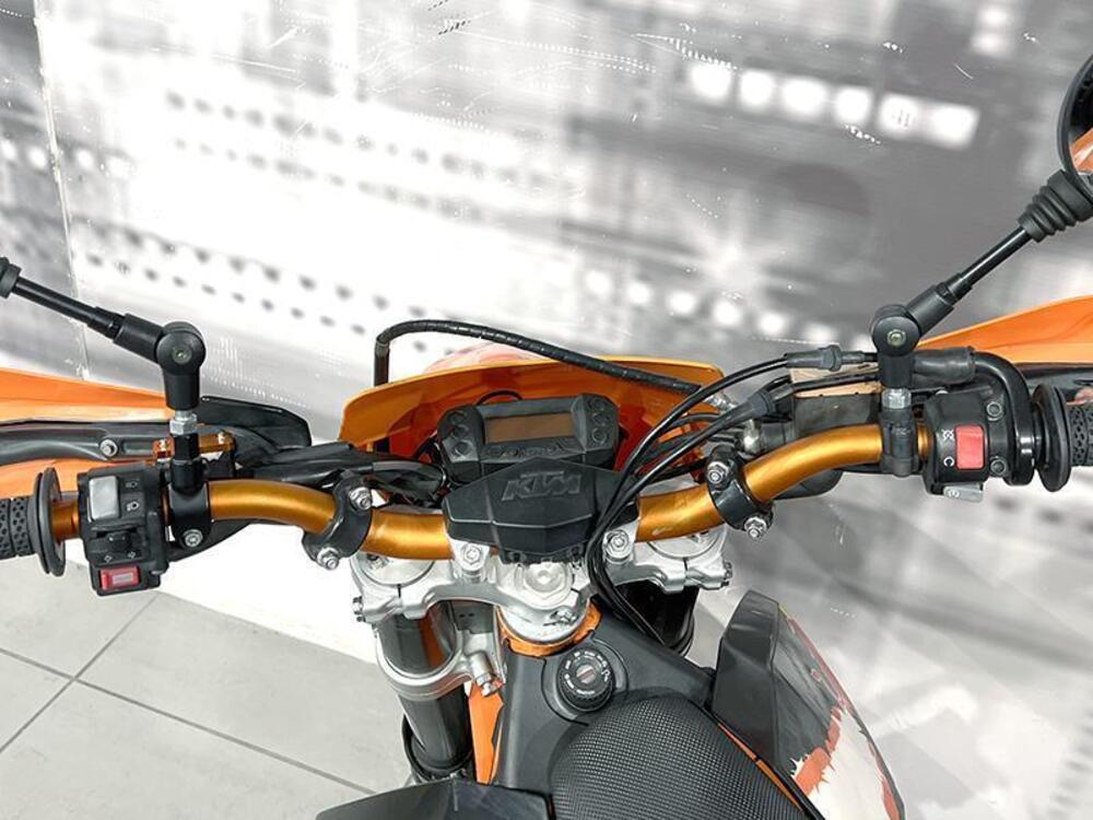 KTM 690 SMC (2008- 11) (5)