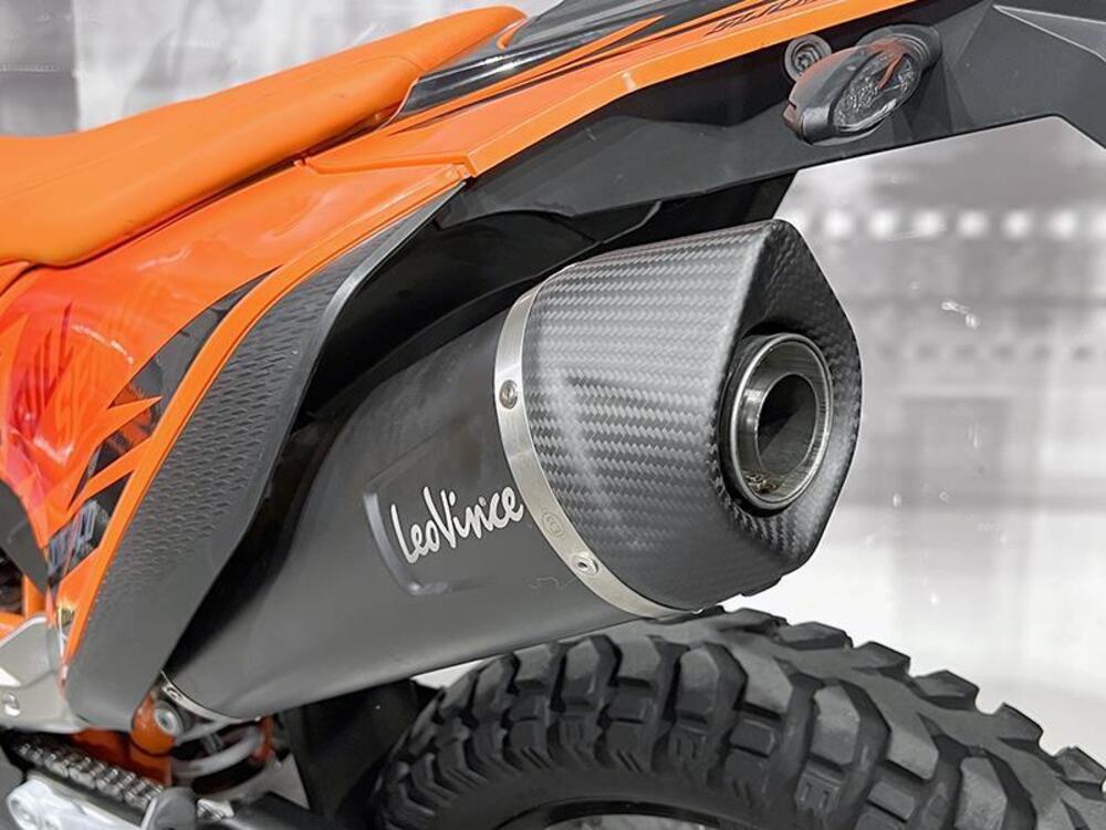 KTM 690 Enduro R (2022 - 25) (3)