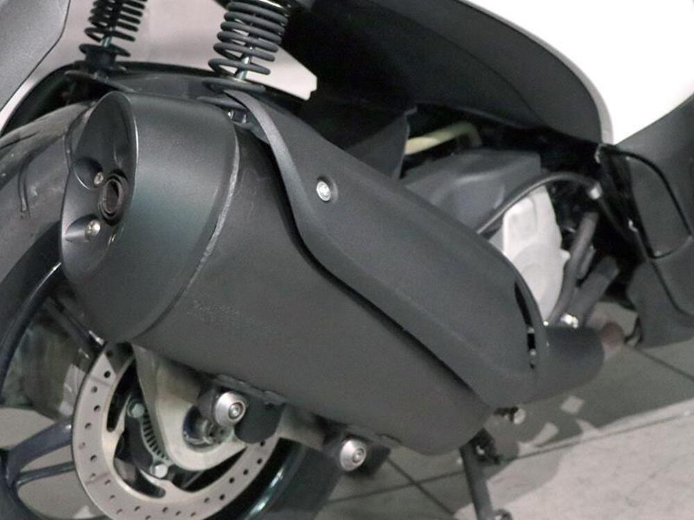 Piaggio Beverly 350 SportTouring ie (2011 - 15) (4)