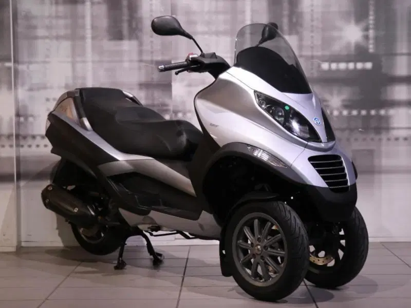 Piaggio MP3 125