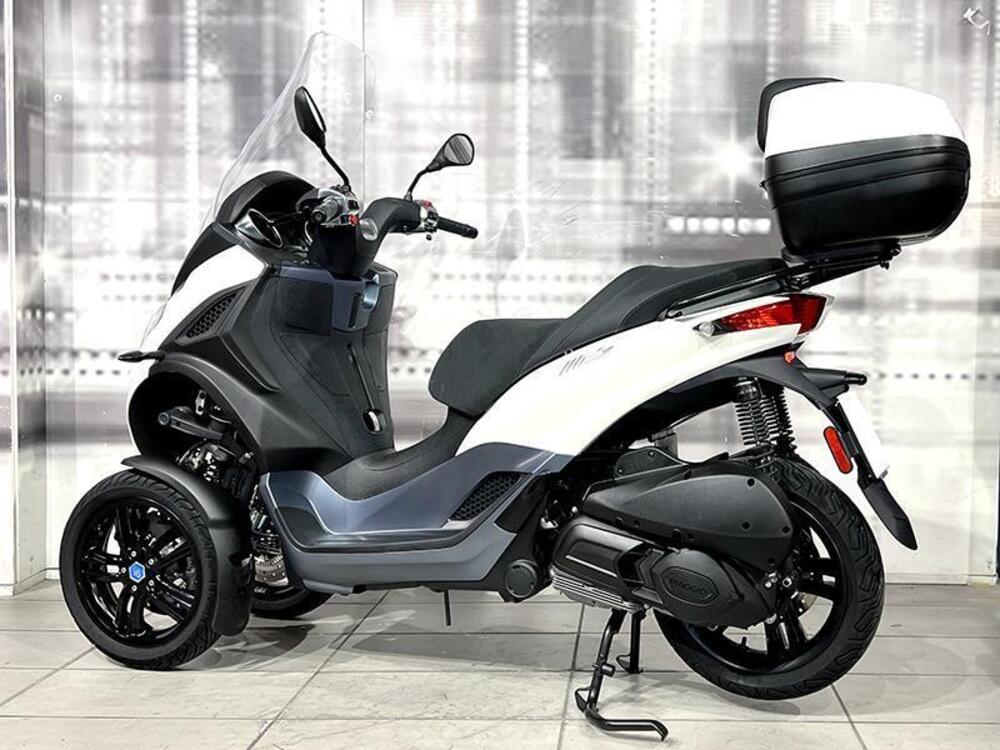Piaggio MP3 LT 300 (2)