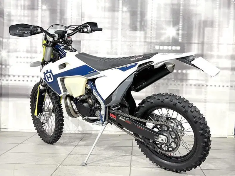 Husqvarna TE 250i (2021) (2)