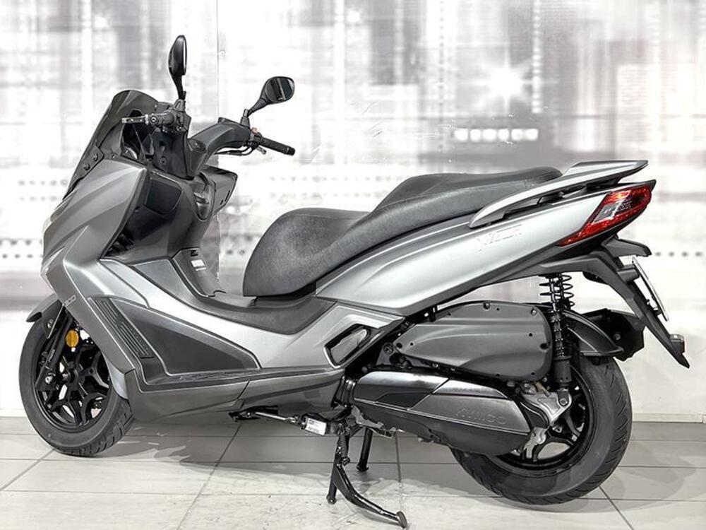 Kymco X-Town 300i ABS (2016 - 20) (2)